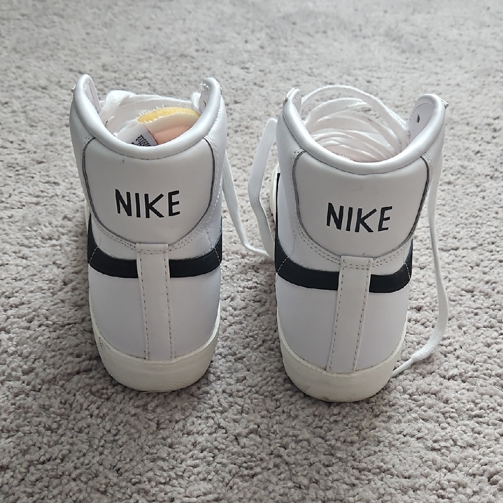 Nike Blazer Mid '77 Vintage Women's Shoes - Picture 3 of 4